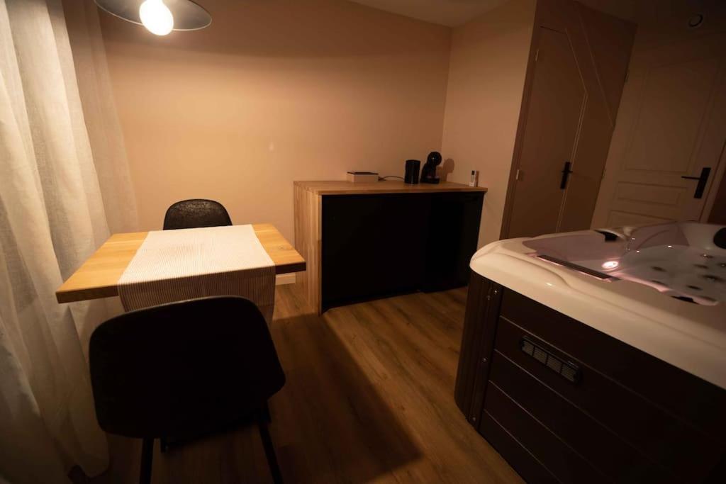 Suite & Spa Privatif Domaine Des Demoiselles Hauteville  Eksteriør bilde